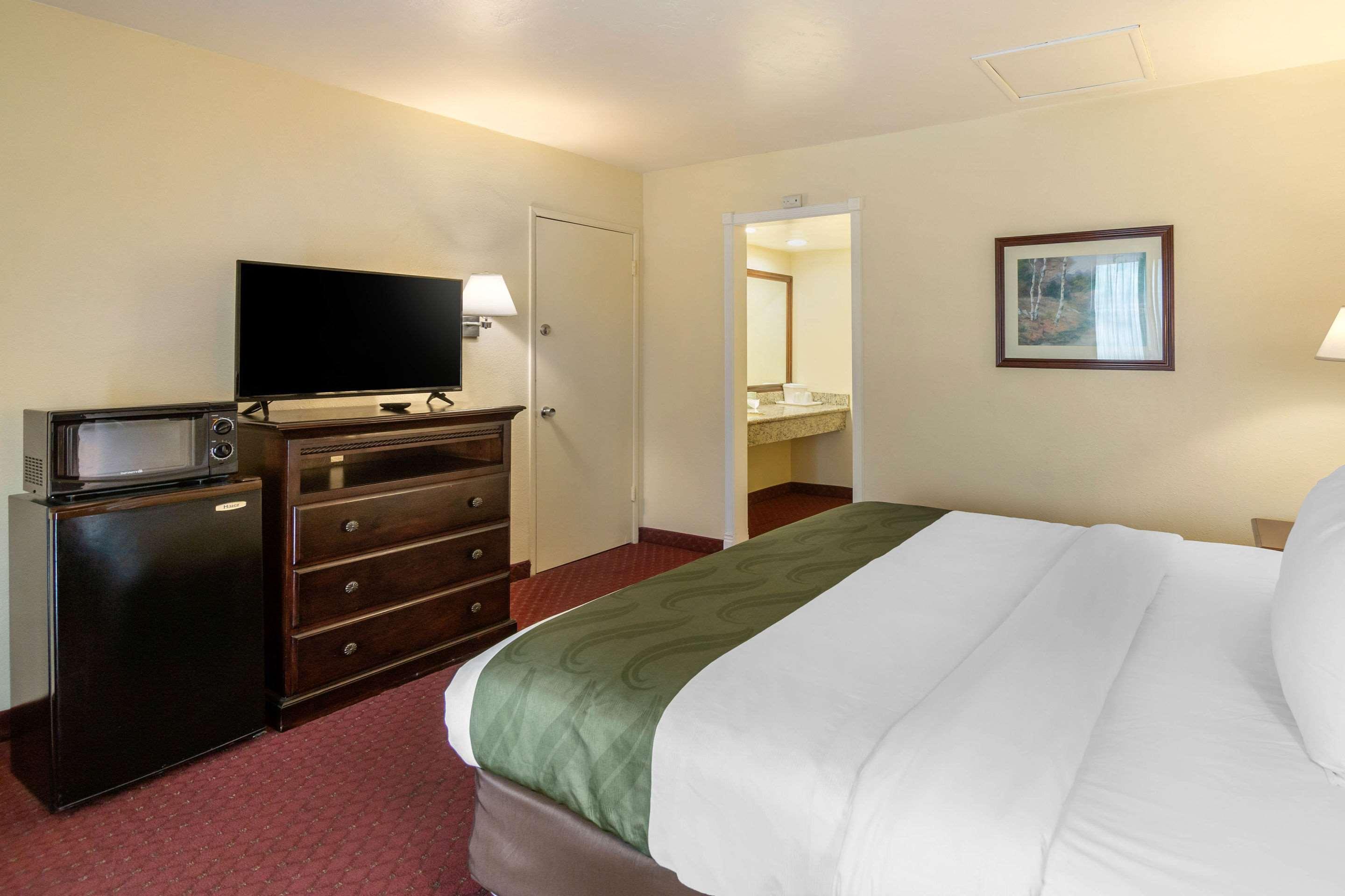 Quality Inn & Suites El Cajon San Diego East Exterior photo