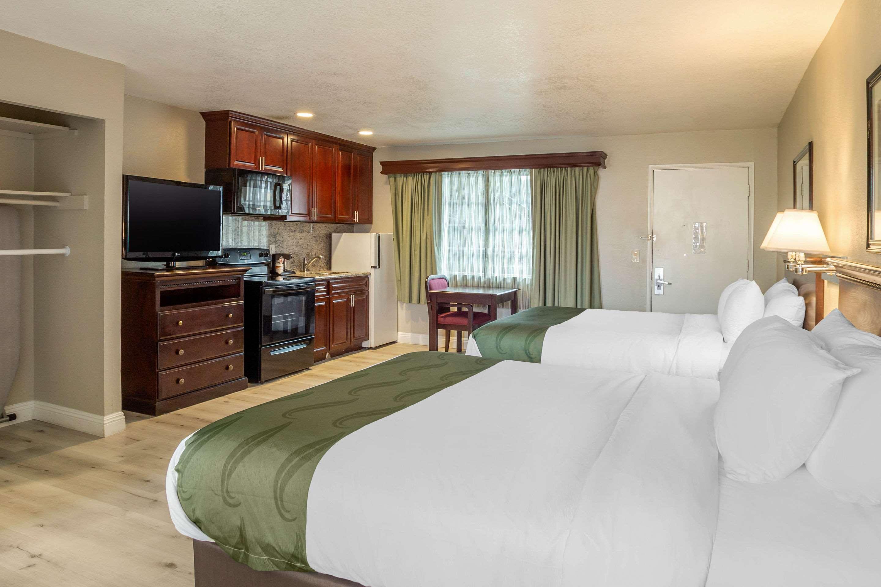 Quality Inn & Suites El Cajon San Diego East Exterior photo